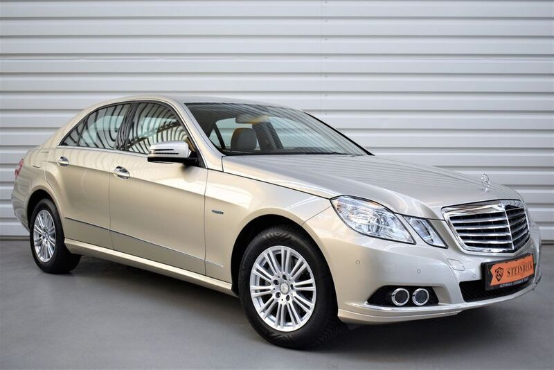 Beige Gebraucht 2010 Mercedes E200 Elegance Limousine | 21.990 € - Bild 1/4