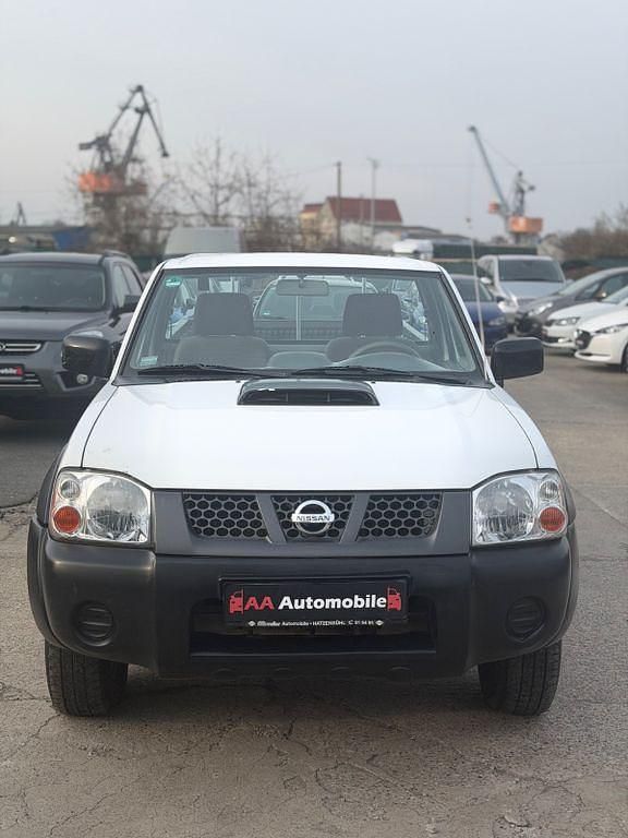 Gebraucht Nissan Navara 133 PS (97 kW) 2009 Weiß Pickup