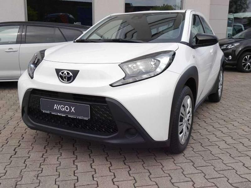 Weiß Neu 2025 Toyota Aygo X Business Edition SUV | 17.479 € - Bild 1/4