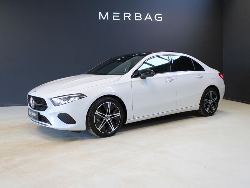 Gebraucht Mercedes A200 Advanced 163 PS (119 kW) 2024 Weiß Limousine