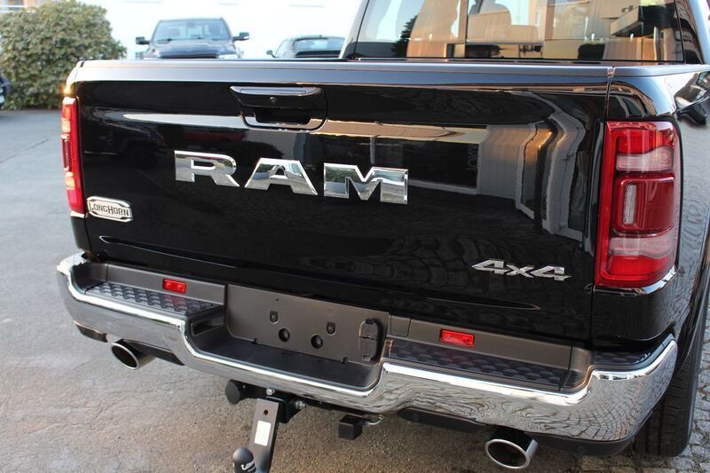 Neu Dodge Ram 401 PS (294 kW) 2025 Schwarz Pickup