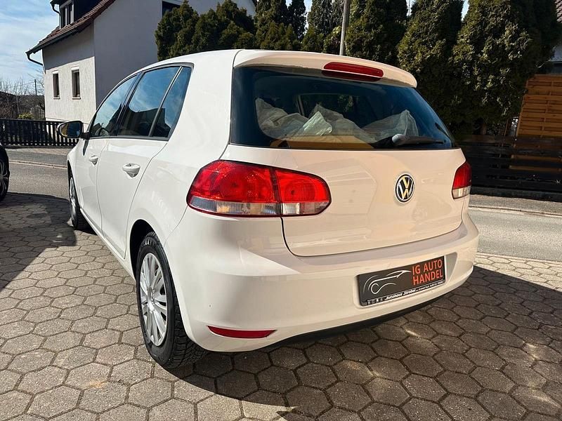 Gebraucht VW Golf VI Trendline 80 PS (58 kW) 2009 Weiß Kleinwagen