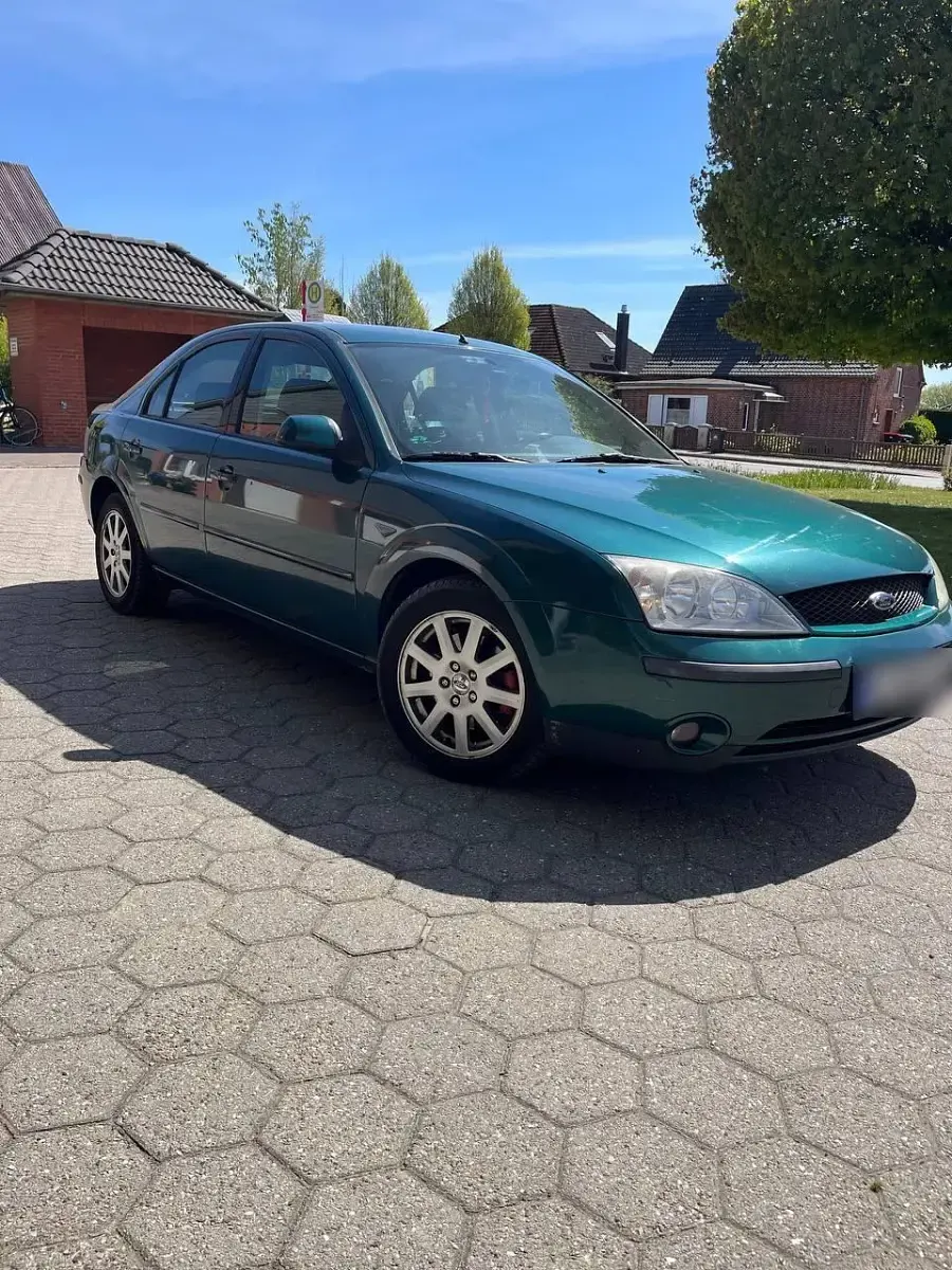 Gebraucht Ford Mondeo 238 PS (175 kW) 2026 Grün Limousine