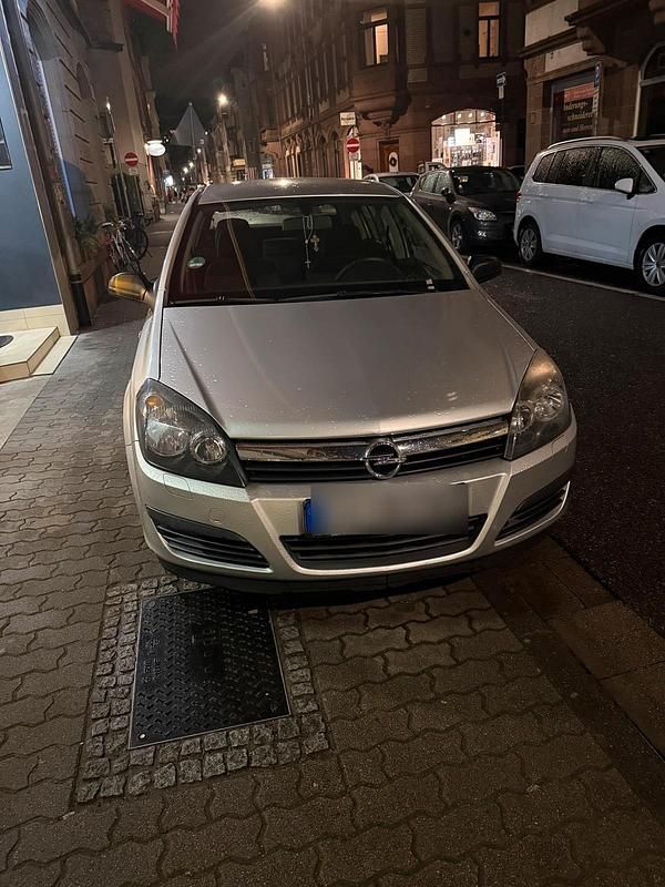 Gebraucht Opel Astra 105 PS (77 kW) 2005 Grau Kleinwagen