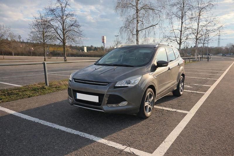 Gebraucht Ford Kuga 163 PS (119 kW) 2013 Grau SUV