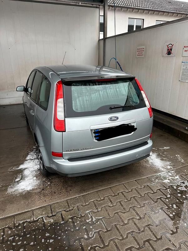 Gebraucht Ford Focus 100 PS (73 kW) 2005 Grau Kleinwagen