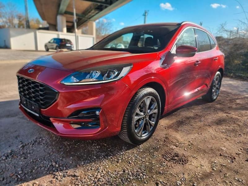Gebraucht Ford Kuga ST-Line X 150 PS (110 kW) 2021 Rot SUV