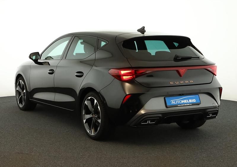 Gebraucht Cupra Leon 150 PS (110 kW) 2025 Mitternachtsschwarz metallic SUV
