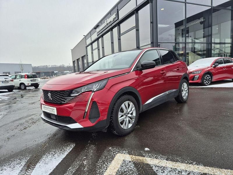 Gebraucht Peugeot 3008 Allure 131 PS (96 kW) 2022 Rot SUV