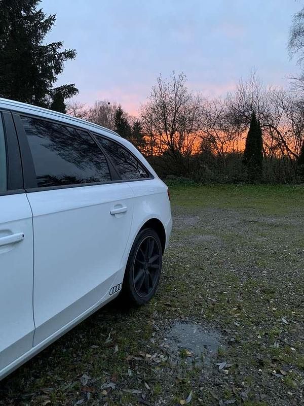 Gebraucht Audi A4 Attraction 120 PS (88 kW) 2008 Weiß Kombi