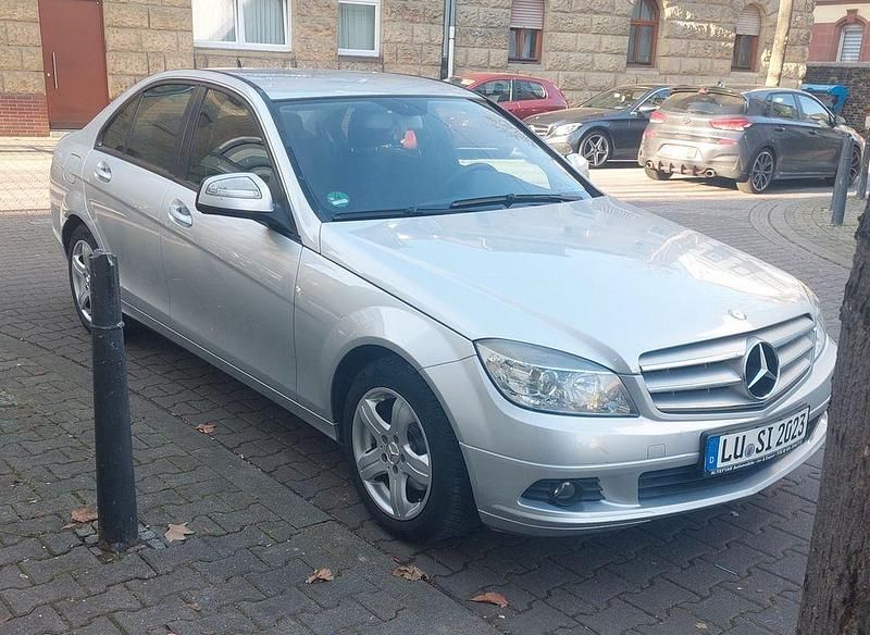 Gebraucht Mercedes C180 Elegance 156 PS (114 kW) 2008 Silber Limousine