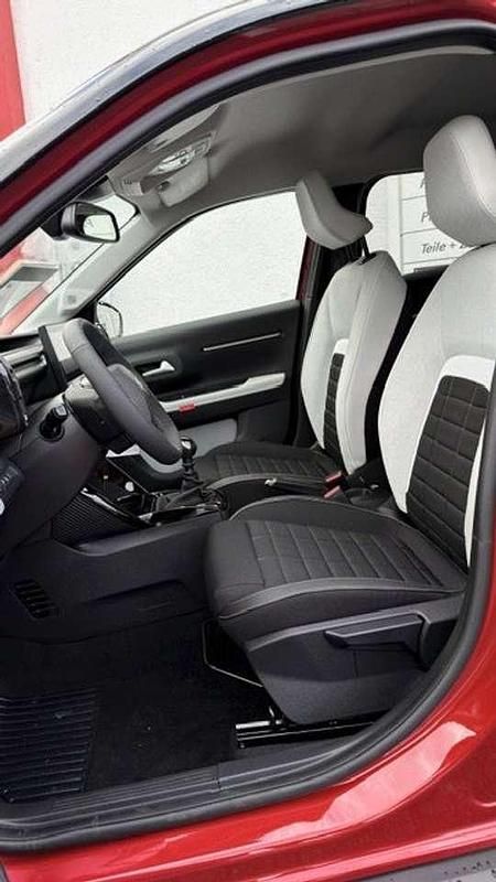 Neu Citroën C3 101 PS (74 kW) 2026 Elixir rot Limousine