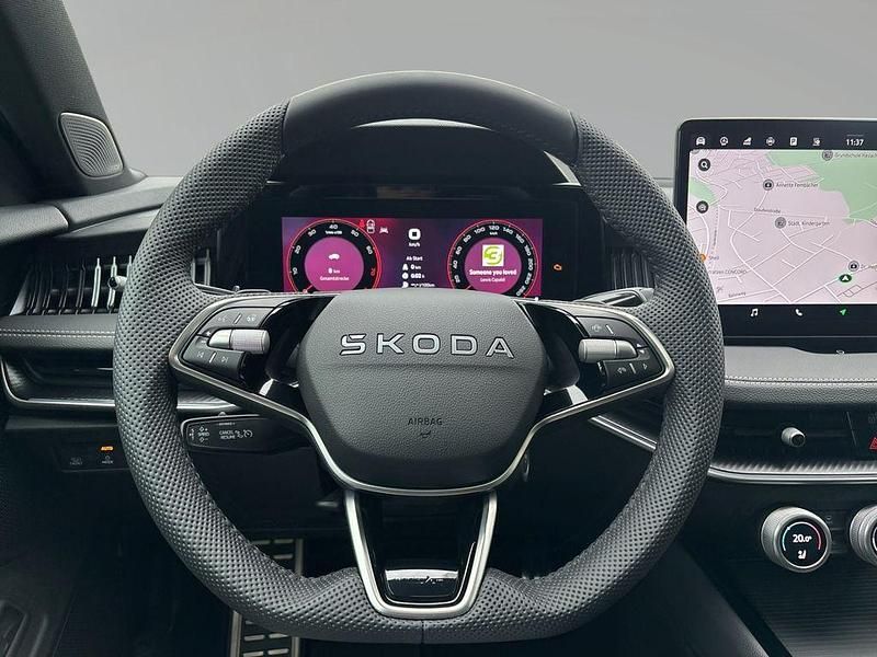Neu Skoda Superb SportLine 265 PS (194 kW) 2025 Grau Kombi