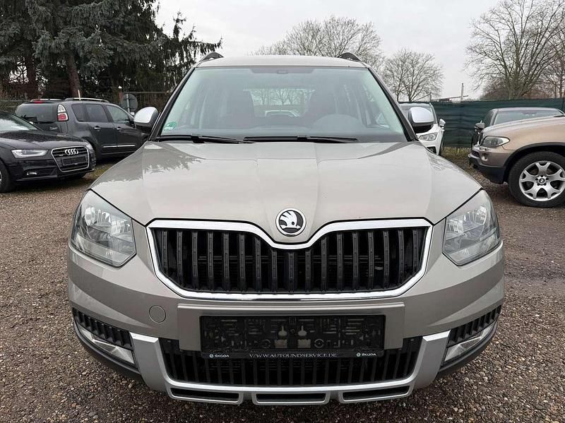 Gebraucht Skoda Yeti Ambition 140 PS (102 kW) 2014 Cappuccinobeige metallic SUV