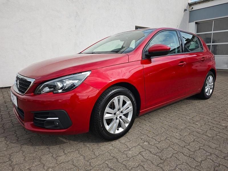 Rot Gebraucht 2021 Peugeot 308 Active Limousine | 13.490 € (Guter Preis) - Bild 1/4