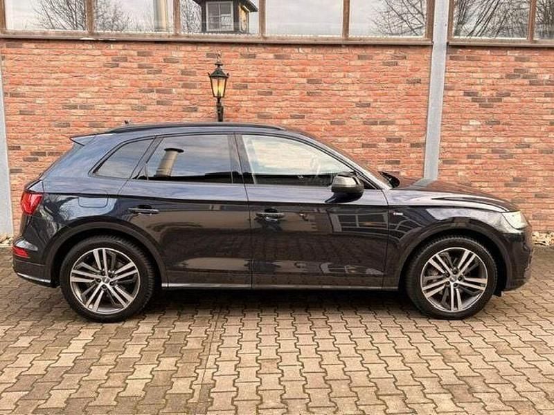 Second-hand Audi Q5 S-Line 231 CP (169 kW) 2019 Albastru SUV