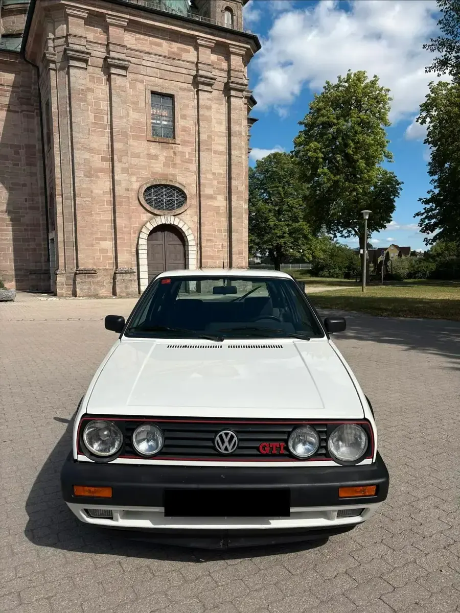 Gebraucht VW Golf II GTI 112 PS (82 kW) 1989 Weiß Kleinwagen