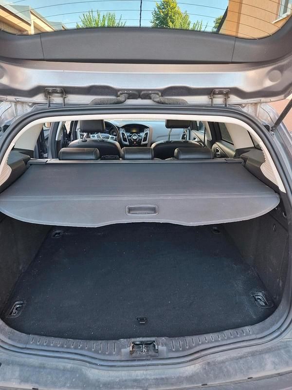 Gebraucht Ford Focus 150 PS (110 kW) 2013 Braun Kombi