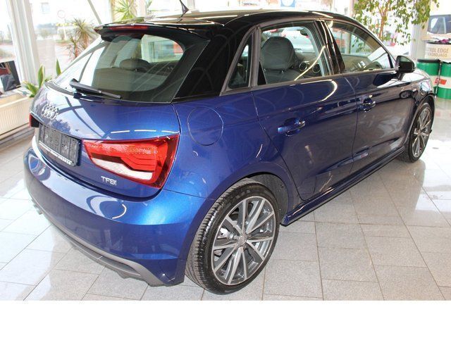 Gebraucht Audi A1 Sportback S-Line 150 PS (110 kW) 2015 Blau metallic Kleinwagen