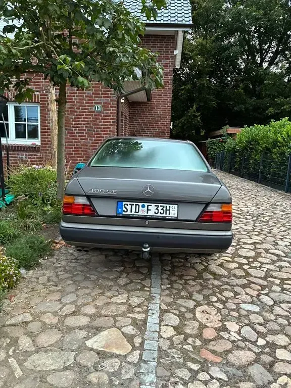 Gebraucht Mercedes 300 179 PS (131 kW) 1987 Coupé