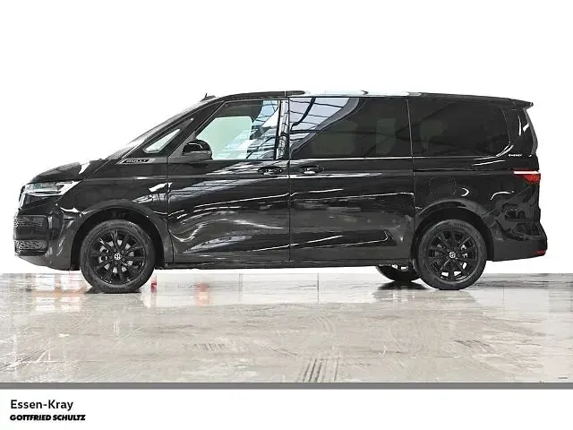 Gebraucht VW Multivan Life 150 PS (110 kW) 2025 Schwarz Van / Kleinbus