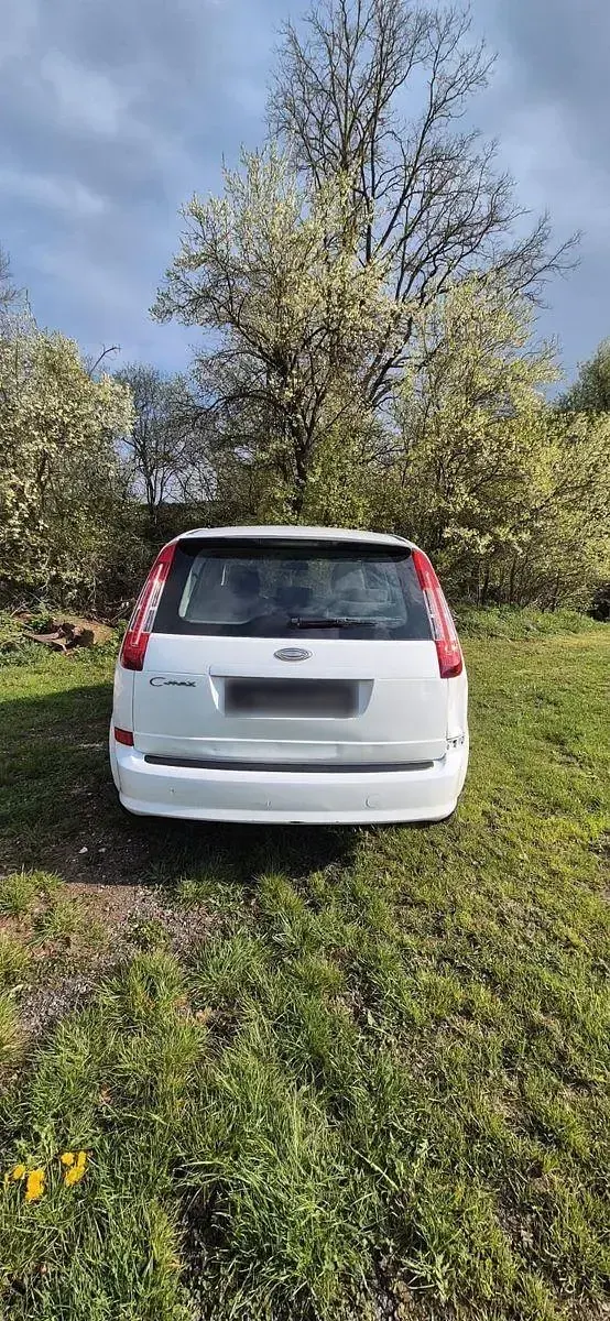 Używany Ford C-MAX Ambiente 90 KM (66 kW) 2010 Biały Minivan