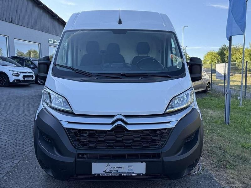Weiss Gebraucht 2024 Citroën Jumper Van / Kleinbus | 26.750 € (Etwas zu teuer) - Bild 1/4
