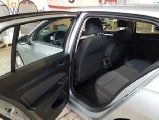 Gebraucht VW Golf VIII R 116 PS (85 kW) 2024 Oystersilvermetallic Limousine