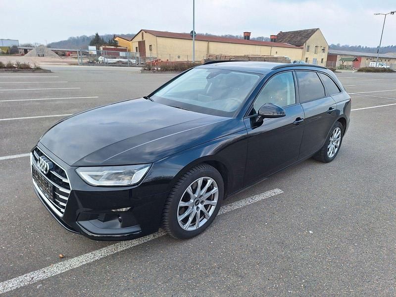 Gebraucht Audi A4 150 PS (110 kW) 2021 Schwarz Kombi