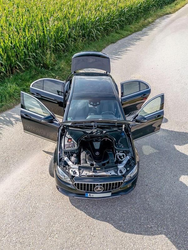 Gebraucht Mercedes E450 Avantgarde 367 PS (269 kW) 2019 Schwarz Limousine
