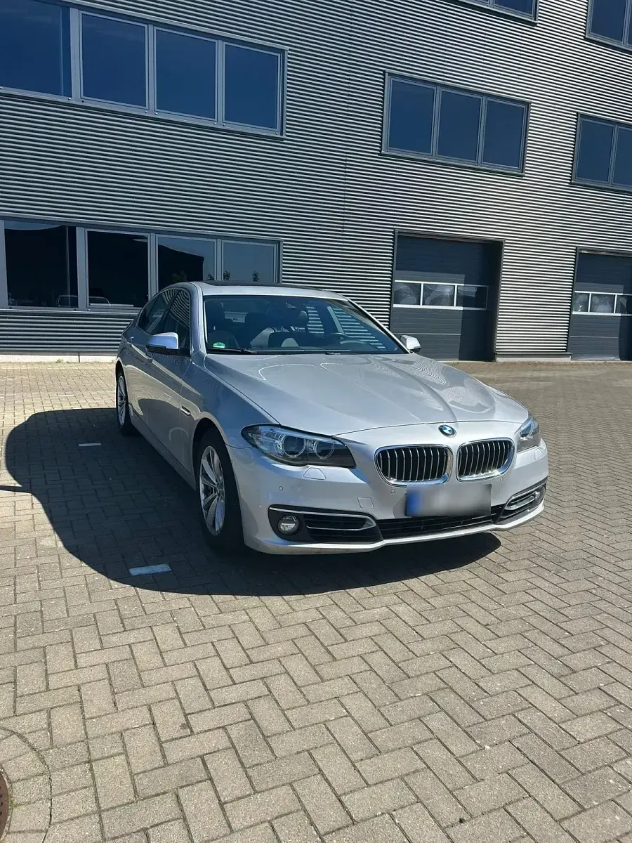 Gebraucht BMW 535 331 PS (243 kW) 2015 Silber Limousine