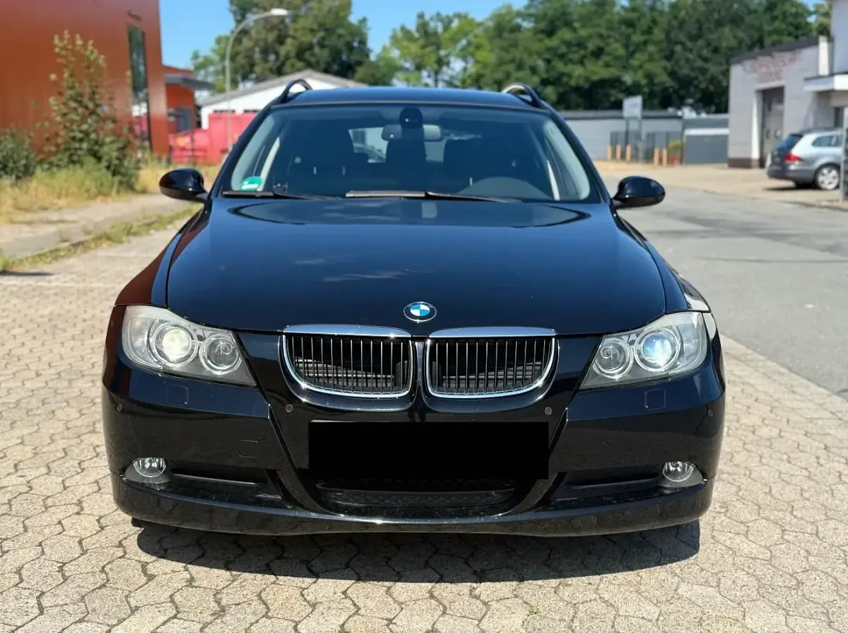Gebraucht BMW 318 140 PS (102 kW) 2007 Schwarz Kombi