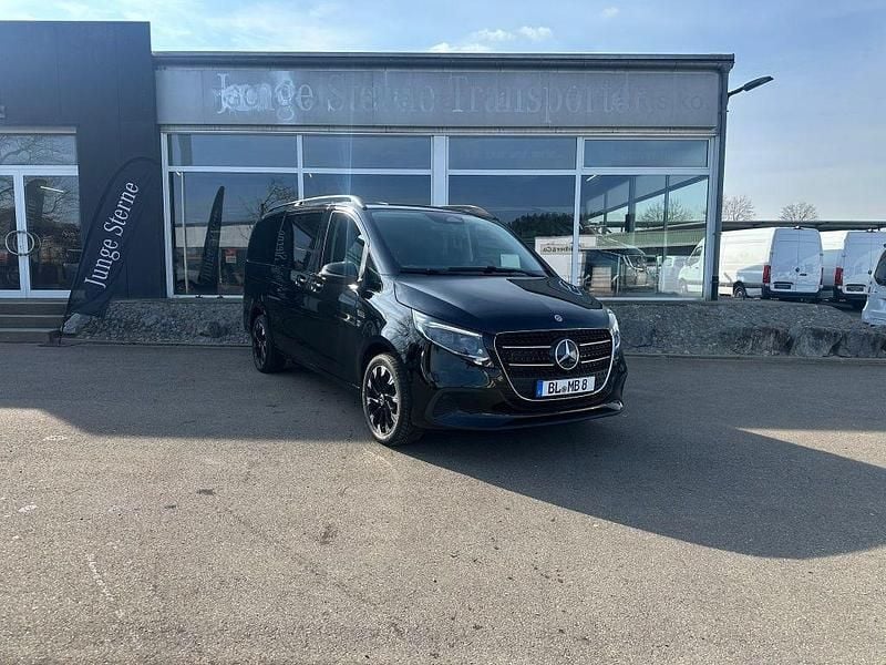 Gebraucht Mercedes V250 Style 190 PS (139 kW) 2026 Obsidianschwarz Van / Kleinbus