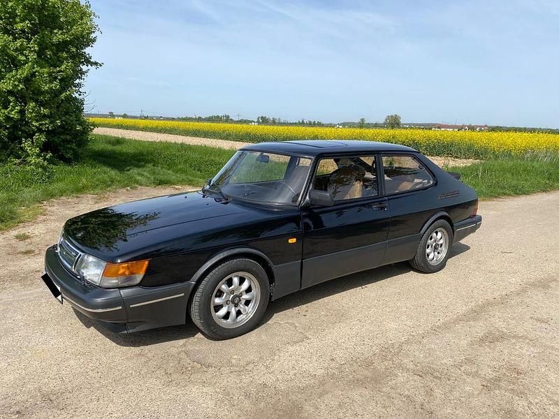 Schwarz Gebraucht 1990 Saab 900 Kleinwagen | 20.750 € - Bild 1/4