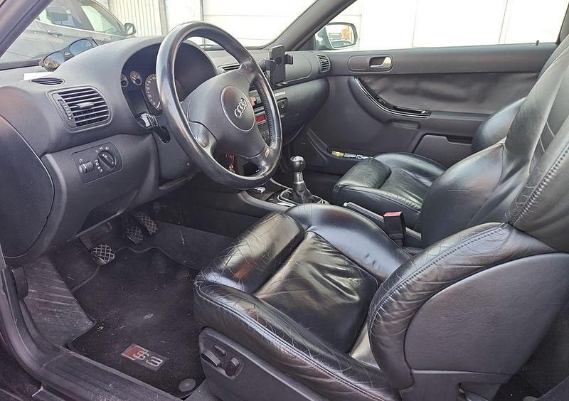 Gebraucht Audi S3 Sport 224 PS (164 kW) 2002 Schwarz Kleinwagen