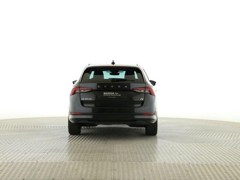 Blackmagic perleffekt Gebraucht 2021 Skoda Octavia First Edition Kombi | 25.680 € (Guter Preis) - Bild 1/4