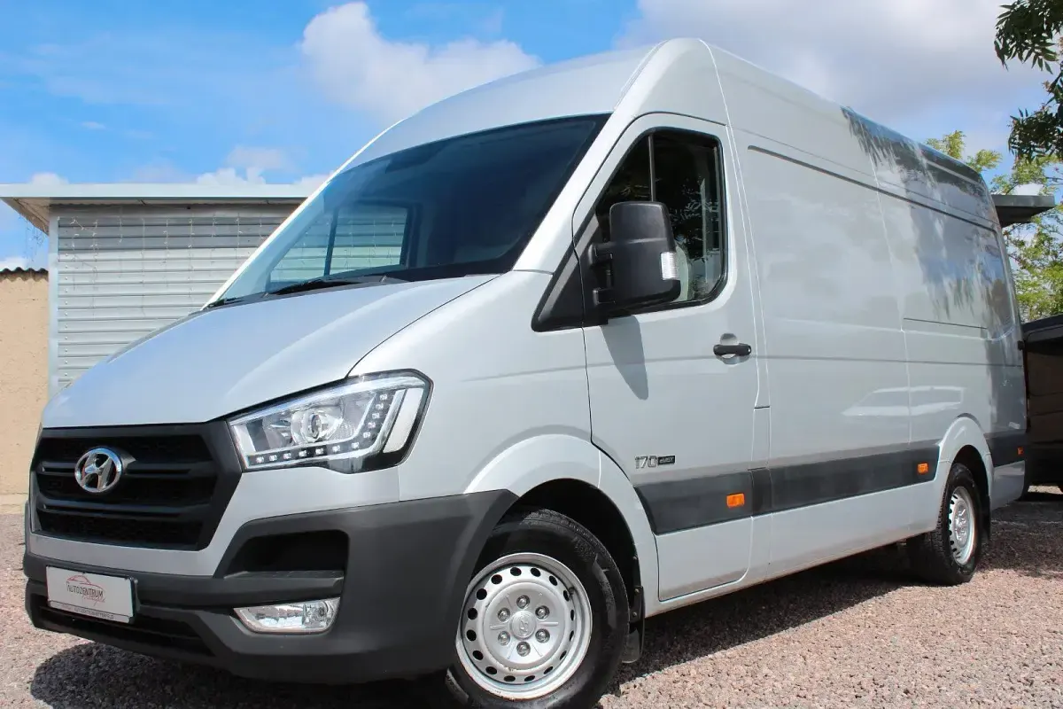 Gebraucht Hyundai H 350 170 PS (125 kW) 2018 Silber Van
