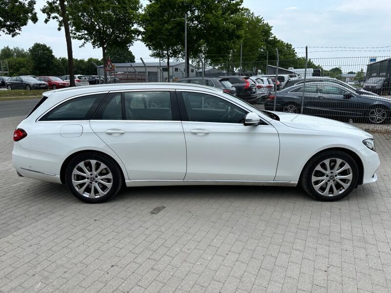 Gebraucht Mercedes E350 Business 258 PS (189 kW) 2017 Weiß Kombi