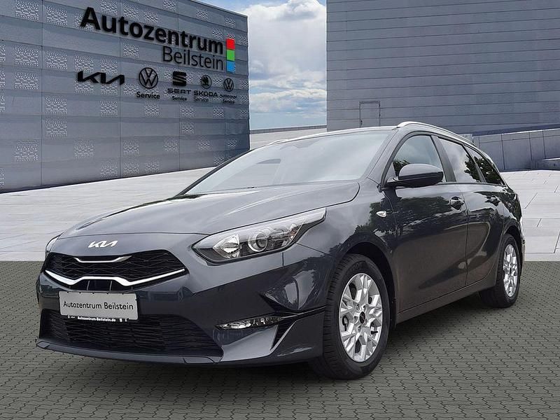 Grau Neu 2025 Kia Ceed Sportswagon LX Kombi | 26.990 € (Fairer Preis) - Bild 1/4