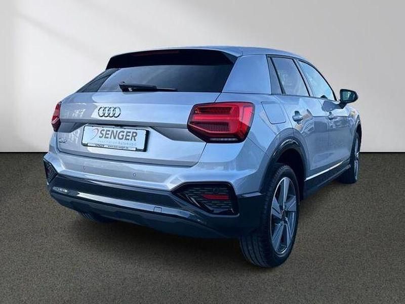 Gebraucht Audi Q2 Advanced Plus 150 PS (110 kW) 2023 Florettsilber metallic SUV