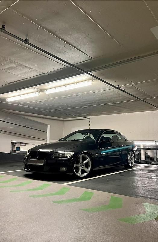 Gebraucht BMW 320 Cabriolet 170 PS (125 kW) 2009 Schwarz Cabrio