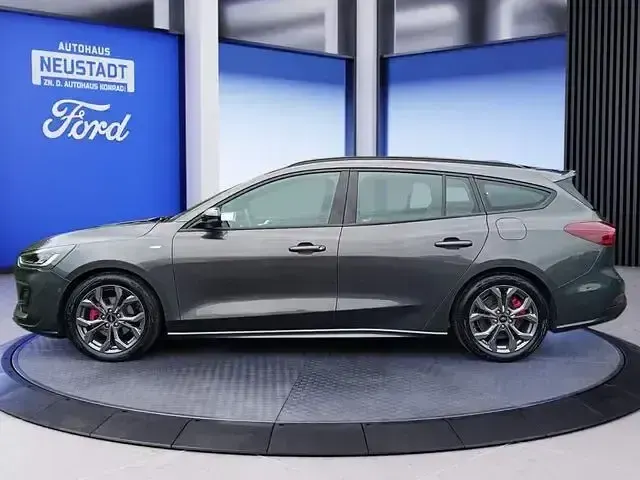 Gebraucht Ford Focus ST-Line 116 PS (85 kW) 2024 Magnetic metallic Kombi
