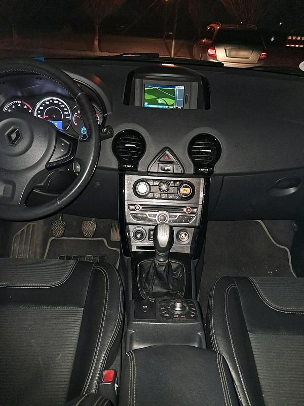 Second-hand Renault Koleos 150 CP (110 kW) 2012 Negru SUV