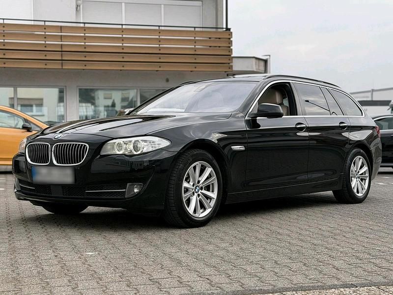 Gebraucht BMW 525 218 PS (160 kW) 2012 Schwarz Kombi