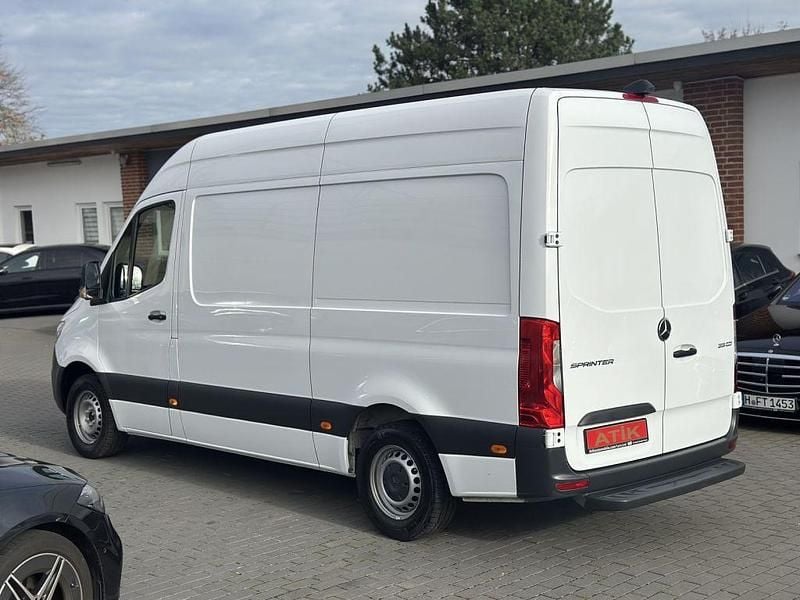 Gebraucht Mercedes Sprinter 150 PS (110 kW) 2023 Arktikweiss (metallic) Van