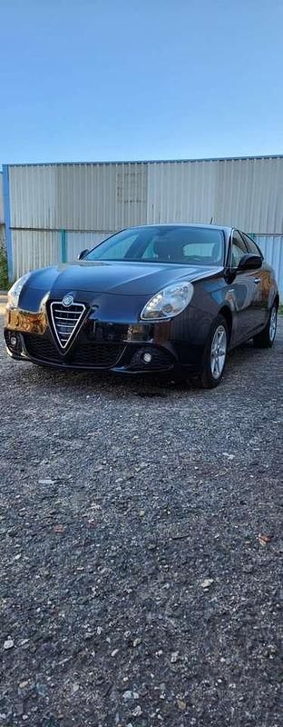 Schwarz Gebraucht 2012 Alfa Romeo Giulietta Turismo Kleinwagen | 8.300 € (Fairer Preis) - Bild 1/4