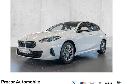 Gebraucht BMW 120 Shadowline 170 PS (125 kW) 2025 Weiß Kleinwagen