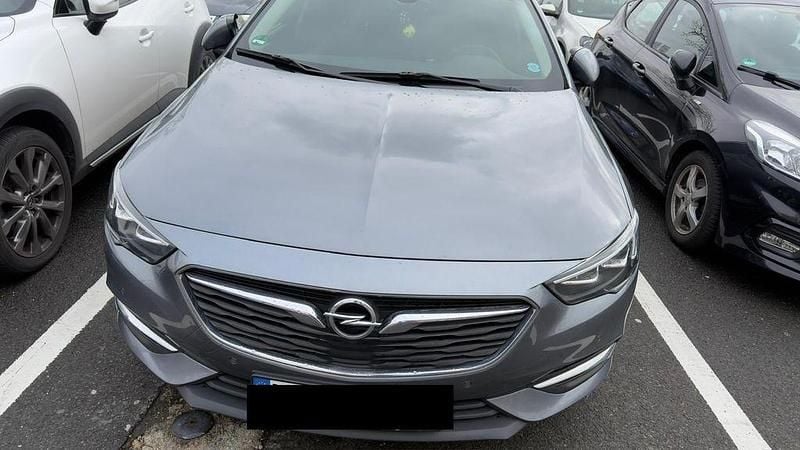 Second-hand Opel Insignia 170 CP (125 kW) 2017 Gri Break