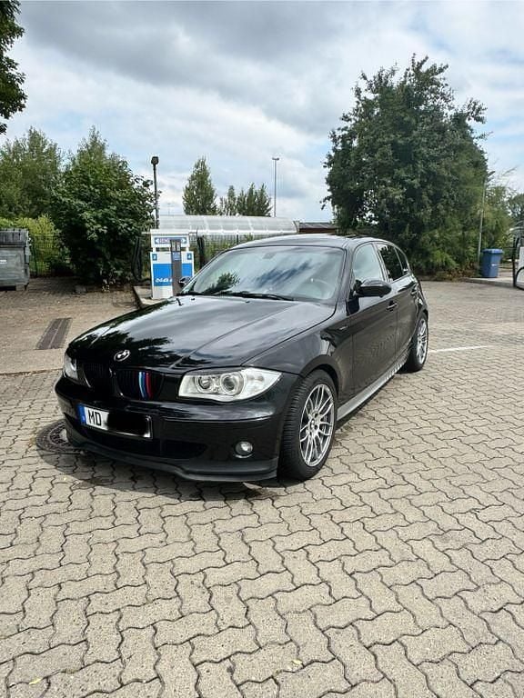 Schwarz Gebraucht 2005 BMW 118 M Sport Kleinwagen | 4.750 € (Fairer Preis) - Bild 1/4