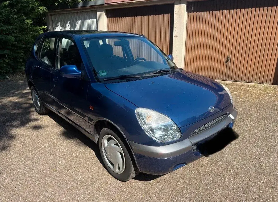 Gebraucht Daihatsu Sirion 55 PS (40 kW) 2000 Blau Kleinwagen